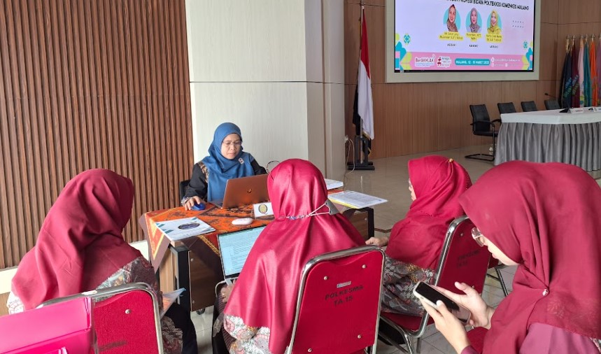 Hari ketiga diskusi dengan asesor Hari ketiga diskusi dengan asesor