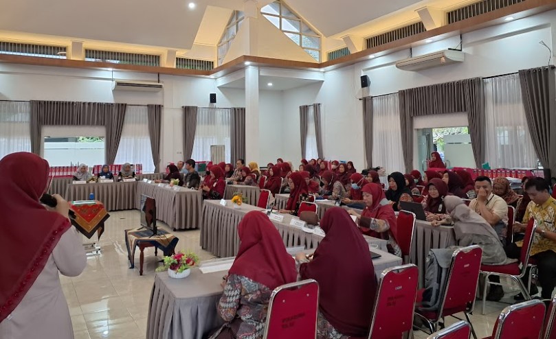 Hari ketiga diskusi dengan asesor Hari ketiga diskusi dengan asesor